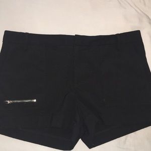 Black Zara shorts with pockets. Good condition.
